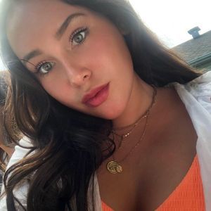 Meet your Posher, Janel